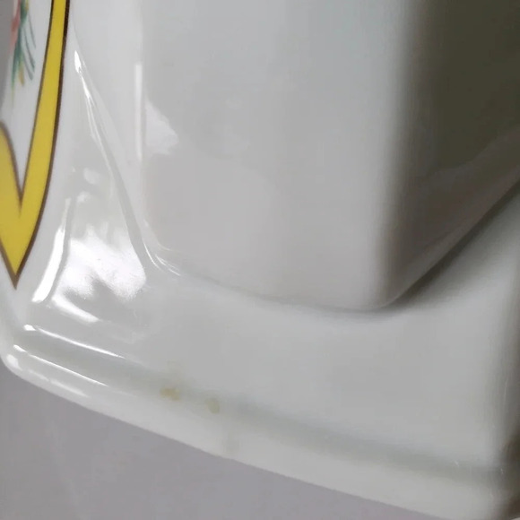 Vintage Porcelain Teapot Yellow/White in Canton Rose Pattern. - Picture 9 of 12